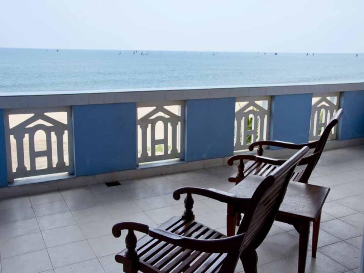 The Reef Beach Hotel Negombo Exterior photo