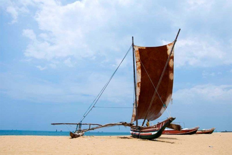 The Reef Beach Hotel Negombo Exterior photo